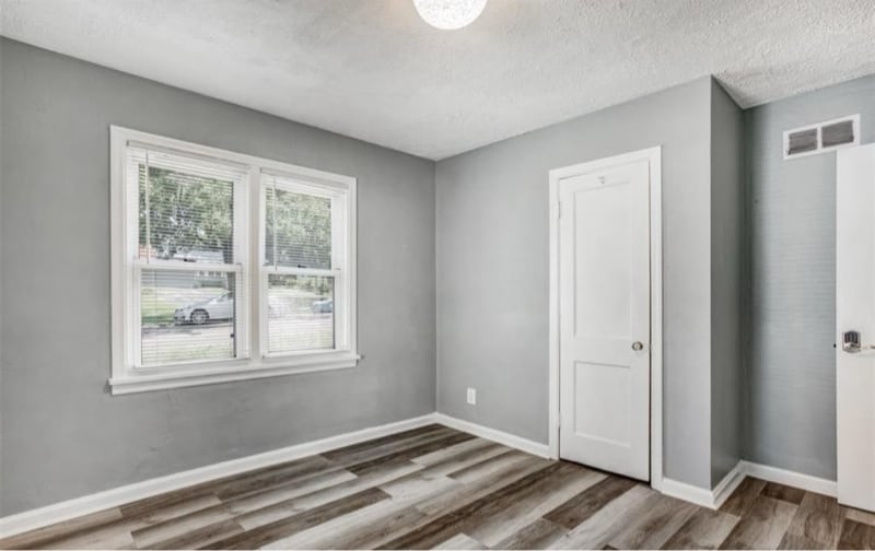 Building Photo - 2431 Gass Ave