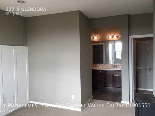 Building Photo - 339 S Glendora-