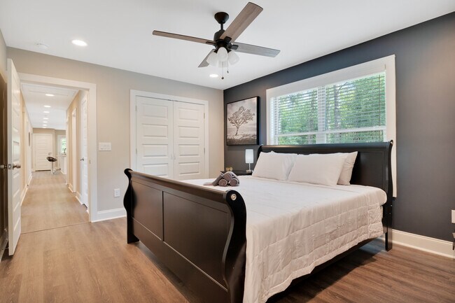 Building Photo - 764 Mary Ln