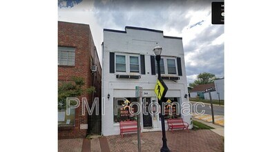 Building Photo - 344 Main St