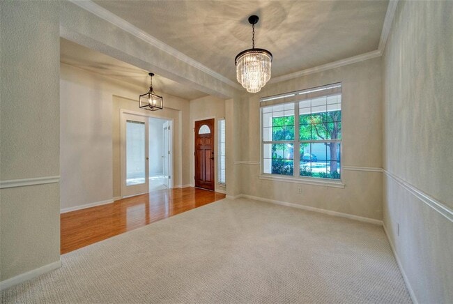 Building Photo - 2616 Henley Dr