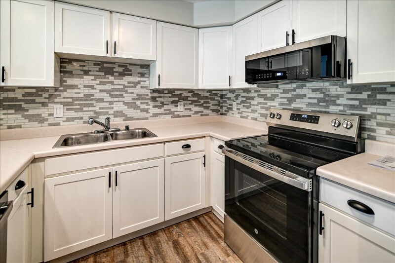 Building Photo - 201 Kearney Way