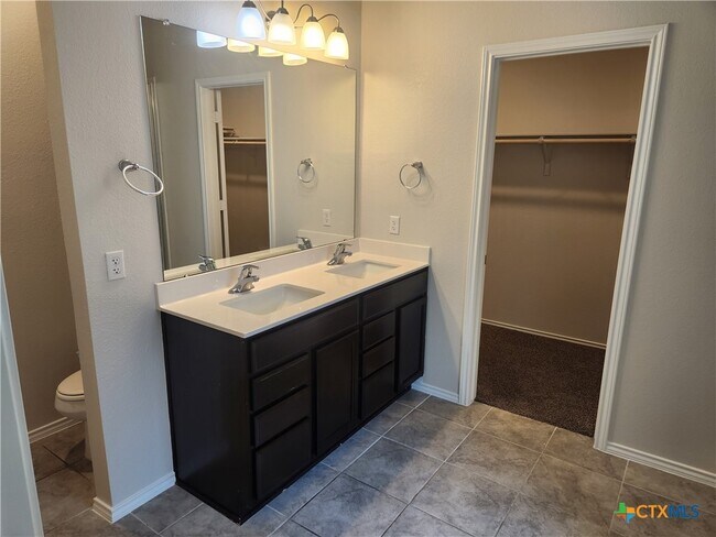 Building Photo - 8940 Ranger Smt Rd