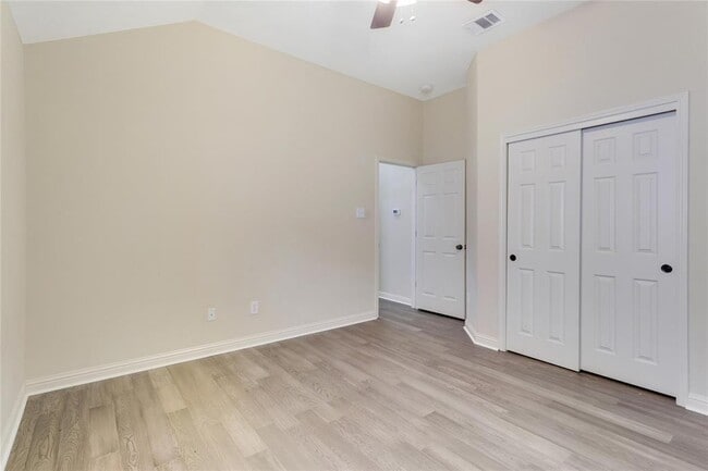 Building Photo - 3608 Glastonbury Trail