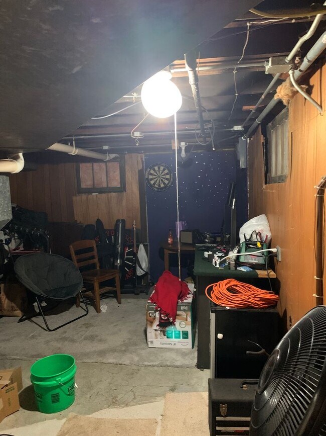 Building Photo - 1614 Adams St