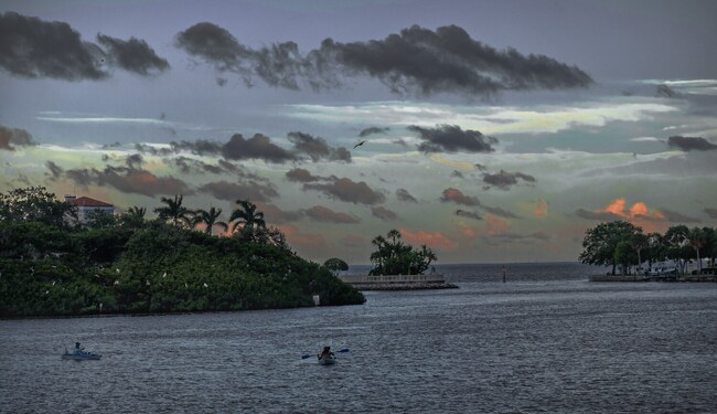 Building Photo - 246 21st Ave N