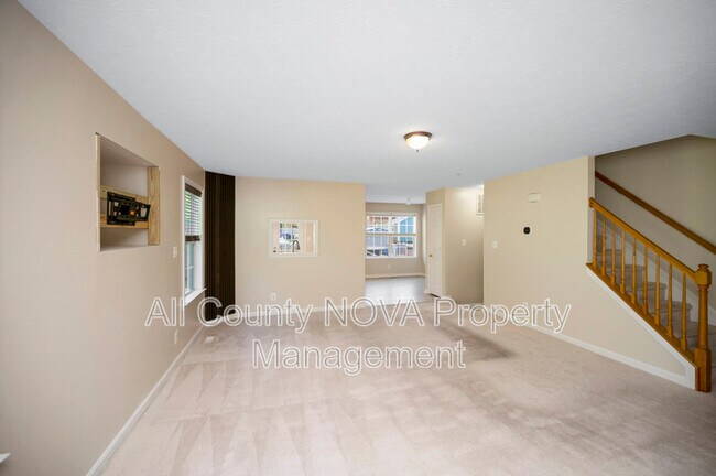 Building Photo - 610 Kensington Dr