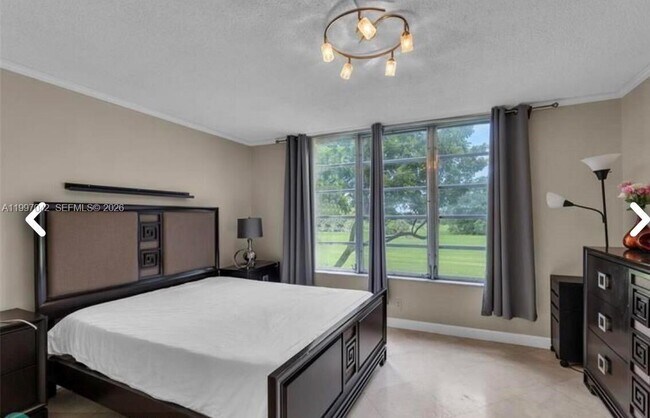 Building Photo - 2671 S Course Dr