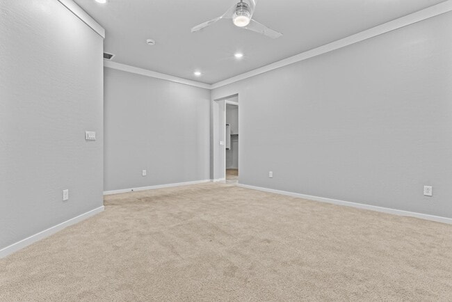Building Photo - 250 W Queen Creek Rd