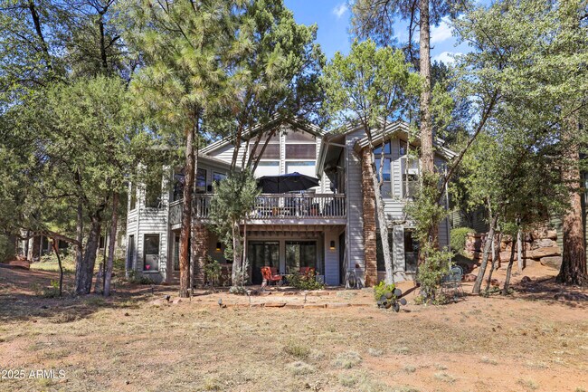Building Photo - 2609 E Pine Island Ln
