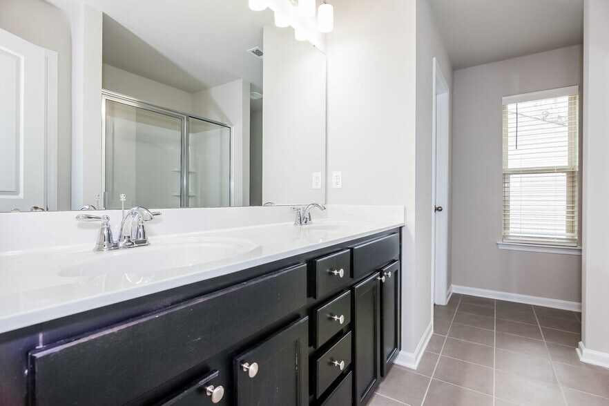 Building Photo - 6506 Karenstone Dr