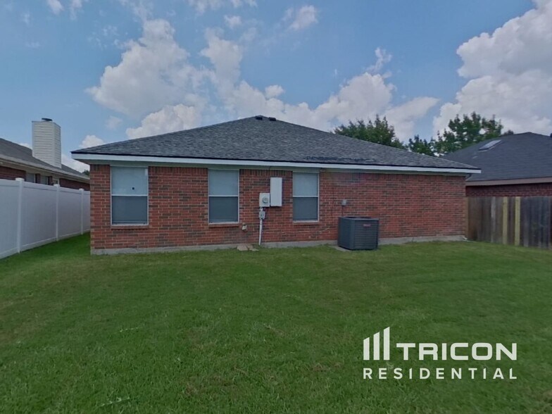 Building Photo - 942 Tennessee Trail