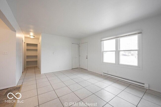 Building Photo - 4881 300W