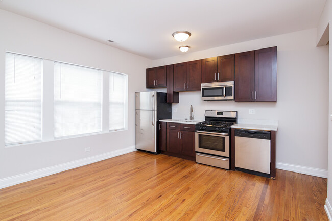 Building Photo - 4909 W Cuyler Ave
