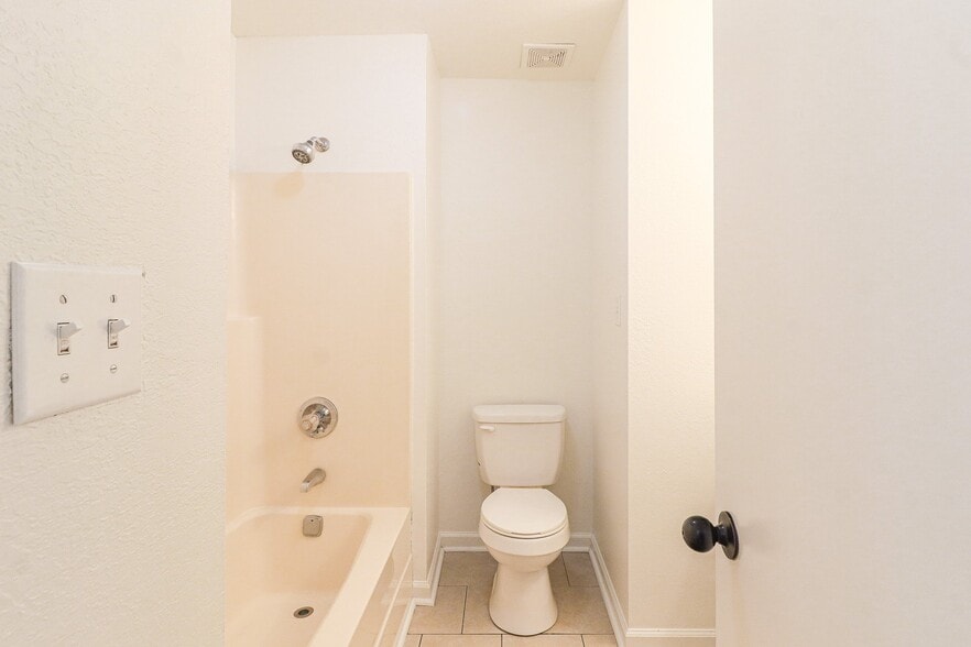 Building Photo - 86 cr 122