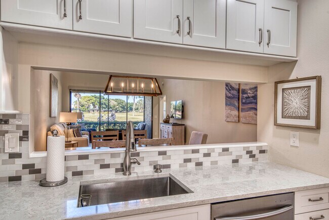 Building Photo - 779 Windermere Way