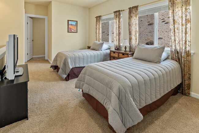 Building Photo - 23251 Sunserra Loop NW
