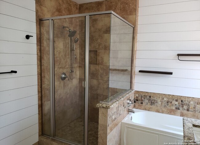 Building Photo - 4111 Antlers Lodge Rd