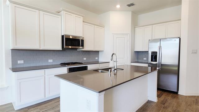 Building Photo - 3105 Cottonwood Ln