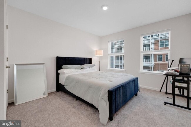 Building Photo - Townhouse in Owings Mills