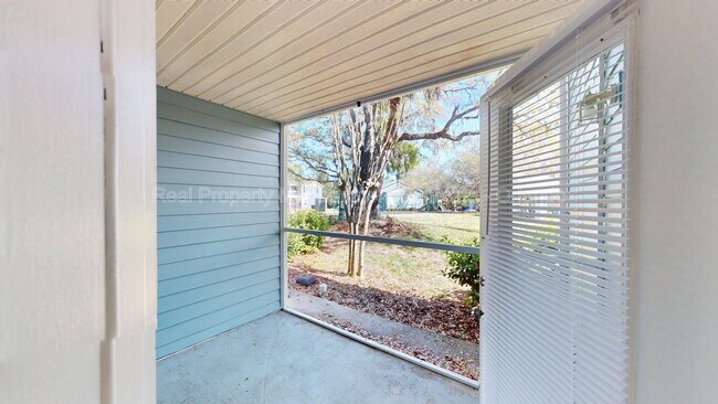 Building Photo - 714 Sugar Bay Way