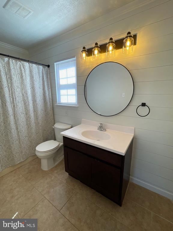 Building Photo - 6344 Piney Ridge Dr