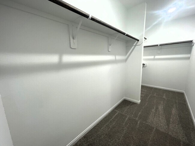 Building Photo - 350 Rd 5105