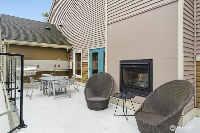 Building Photo - 12303 Harbour Pointe Blvd