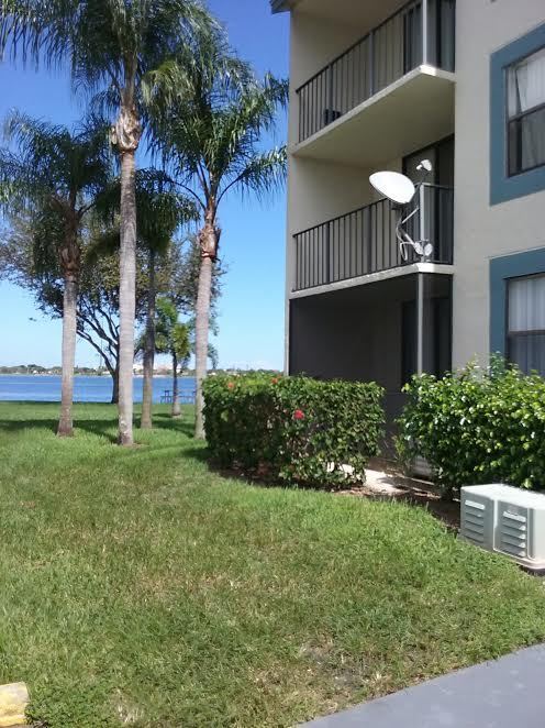 Building Photo - ONE BEDROOM ONE BATHROOM! WATERFRONT COMMUNITY!