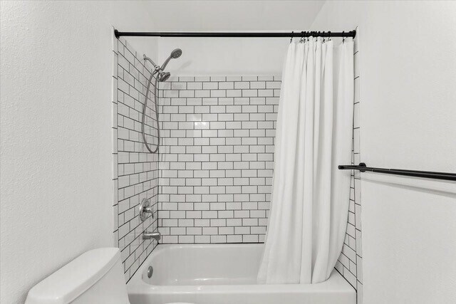 Building Photo - 2119 Oxford Ave