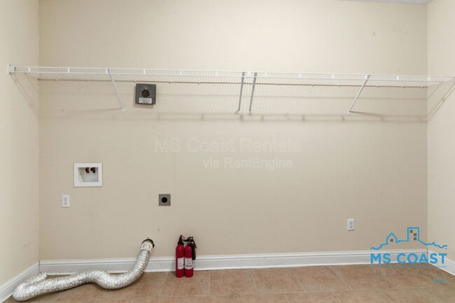 Building Photo - 2012 Parkview Cove