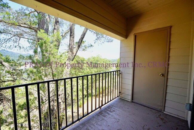 Building Photo - Spyglass Hill Condo Featuring Scenic Mt. T...
