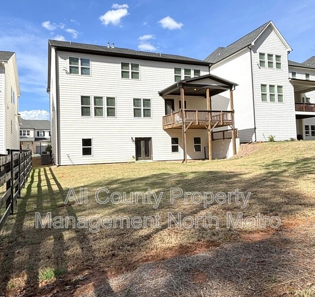 Building Photo - 382 Tillman Pass