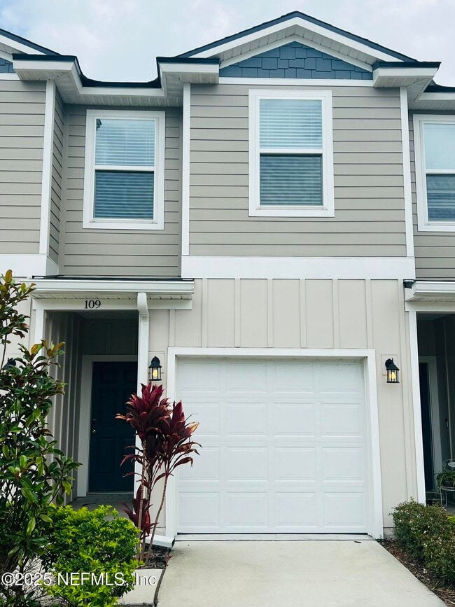 Primary Photo - 109 Pamplona Dr