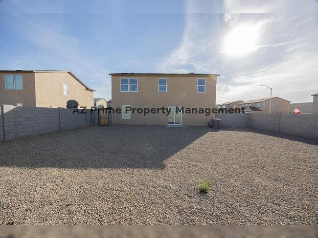 Building Photo - 334 Paseo Xing Ln