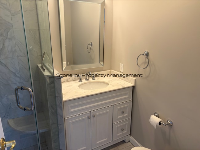 Building Photo - Fully Redesigned Townhouse Style Condo For Rent in Desirable Louisquisset Community!