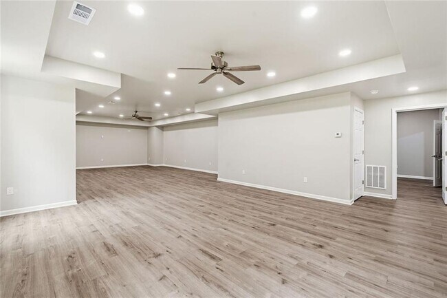 Building Photo - 208 Setters Ridge