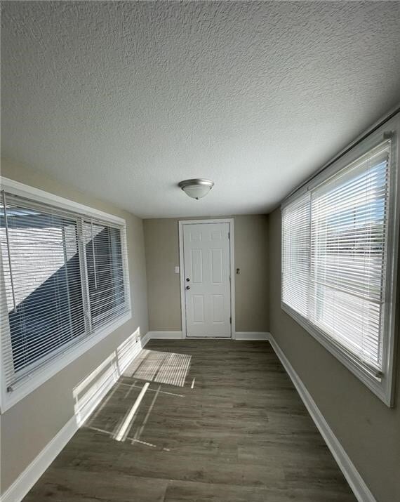 Building Photo - 984 Wolcott Ave