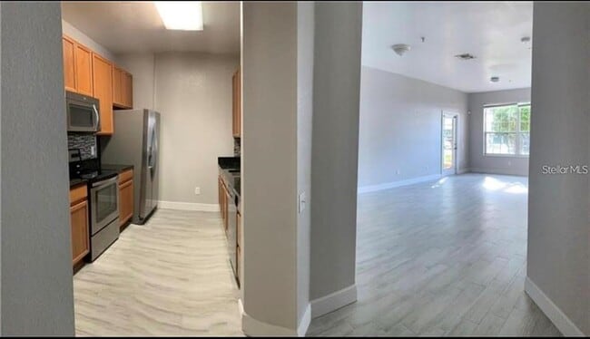 Building Photo - 6466 Cava Alta Dr