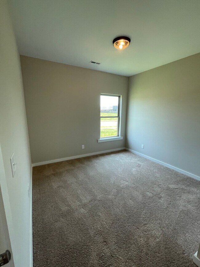 Building Photo - Home for Rent in Meridianville, AL!!! Avai...