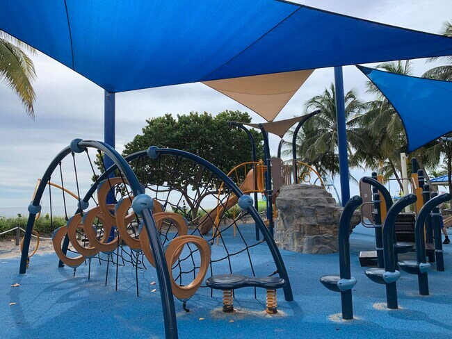Building Photo - 133 N Pompano Beach Blvd