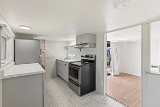 Building Photo - Bright & Newly Renovated 1-Bedroom Rental