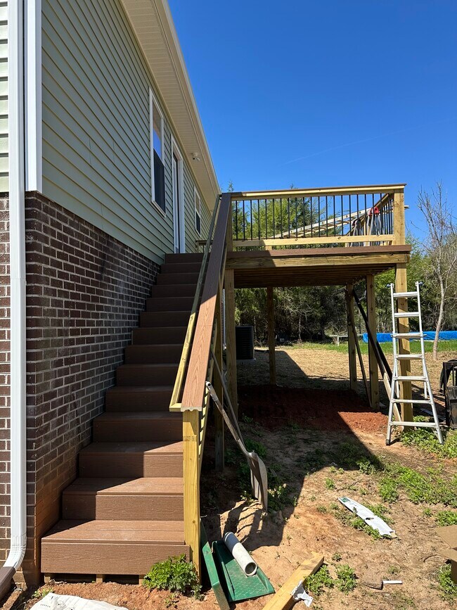 Building Photo - 2321