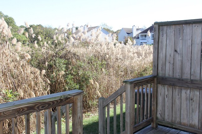 Building Photo - 148 River Walk Ct