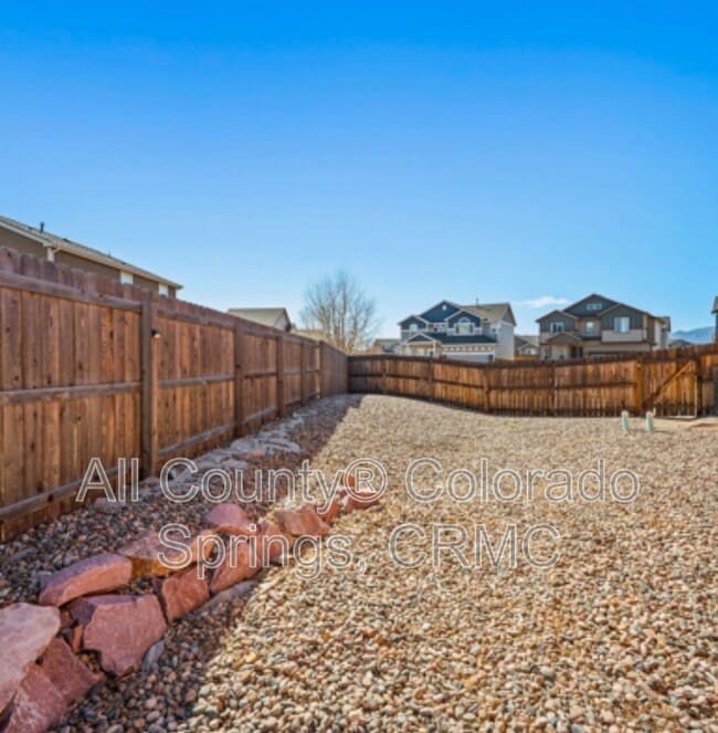 Building Photo - 10084 Thunderbolt Trail