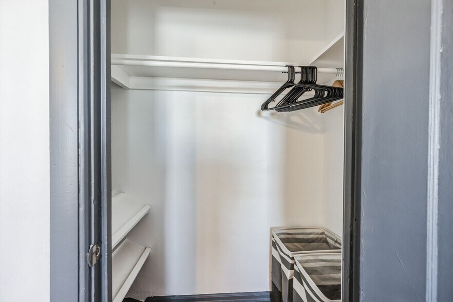 Building Photo - 3525 S Bannock St