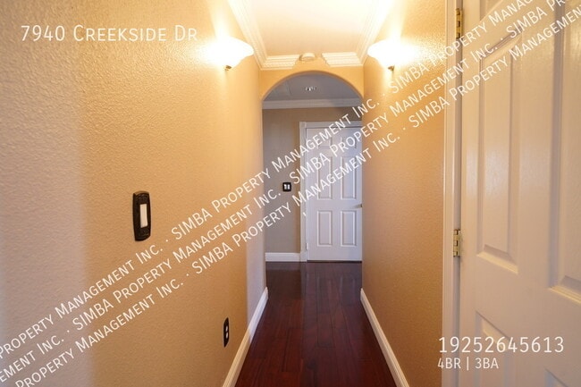 Building Photo - 7940 Creekside Dr