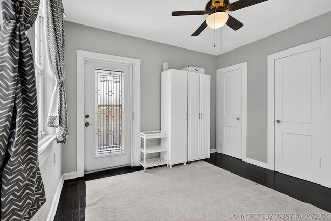 Building Photo - 412 El Prado