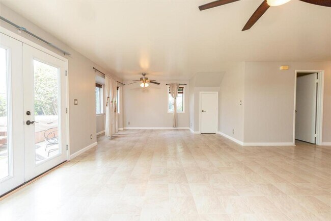 Building Photo - 91-1048 Panapanapuhi St