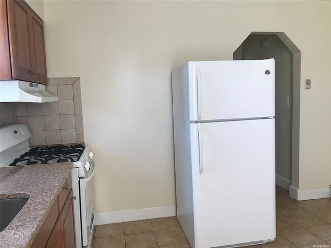 Building Photo - 29 Nostrand St